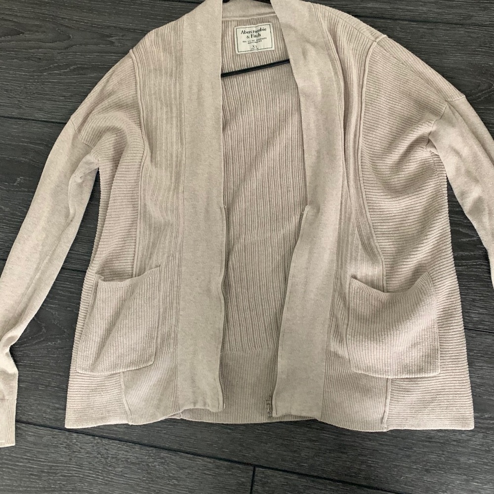 Abercrombie & Fitch ribbed cardigan w pockets